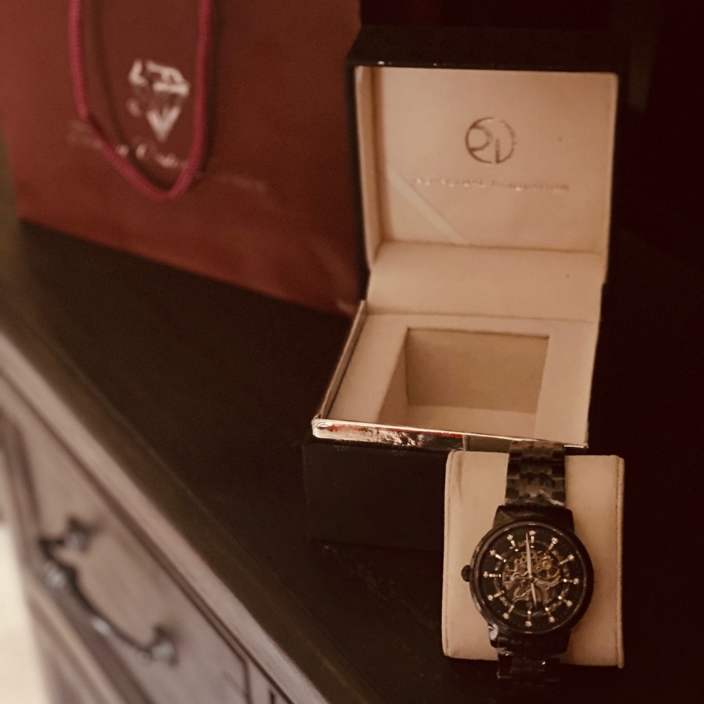 Kinetic men’s watch, never worn.